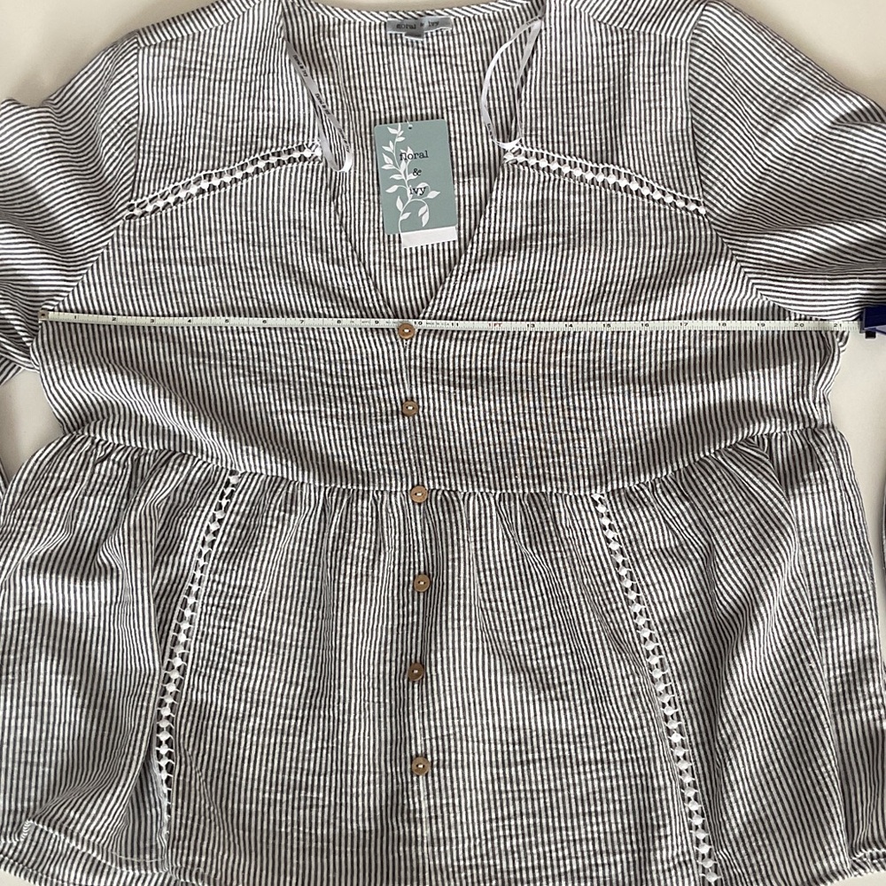 Floral & Ivy SoHo Dec Out Black and White Striped Blouse NWT - Picture 15 of 16